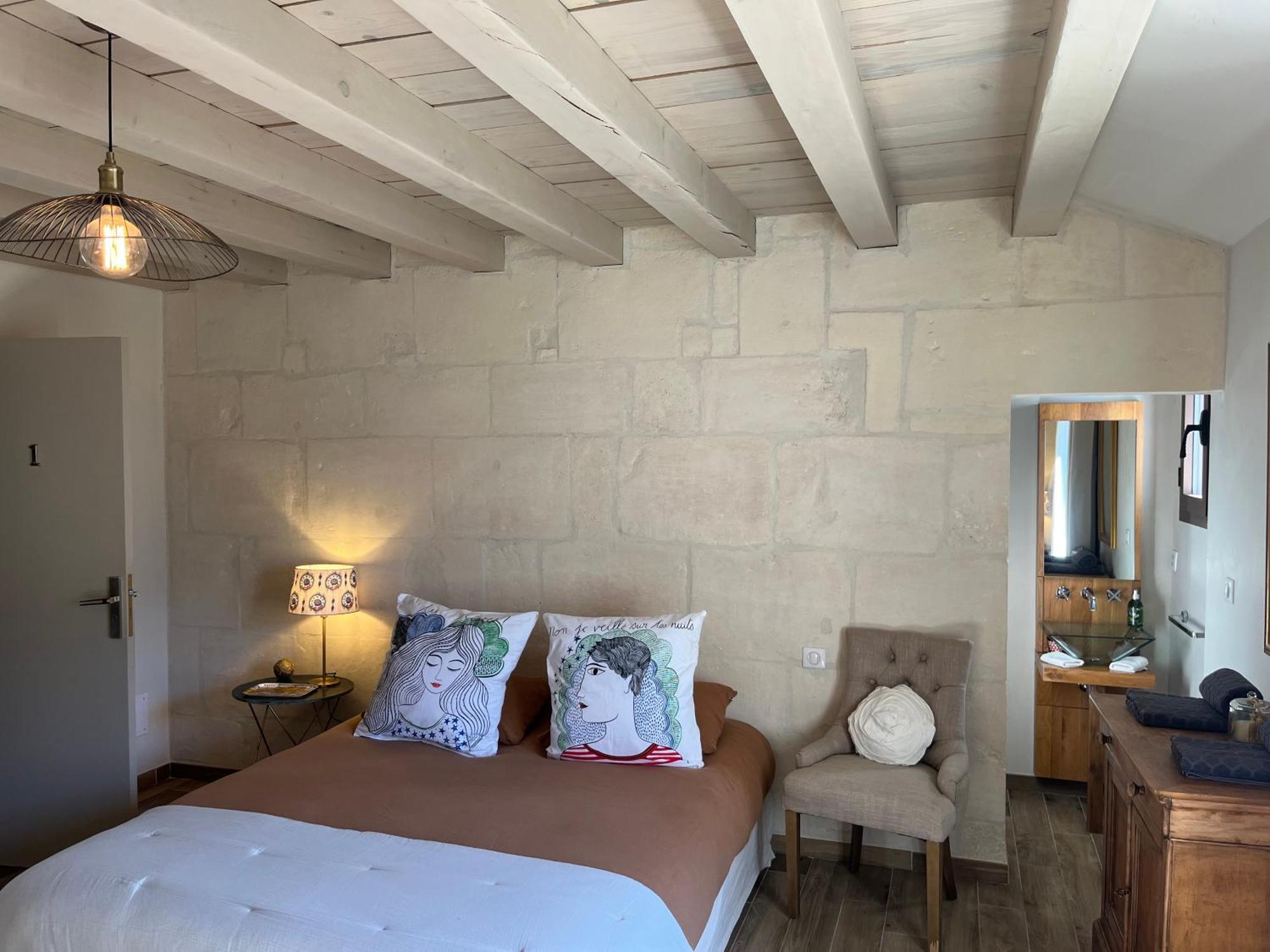 Les Maisons De Фонвией Екстериор снимка
